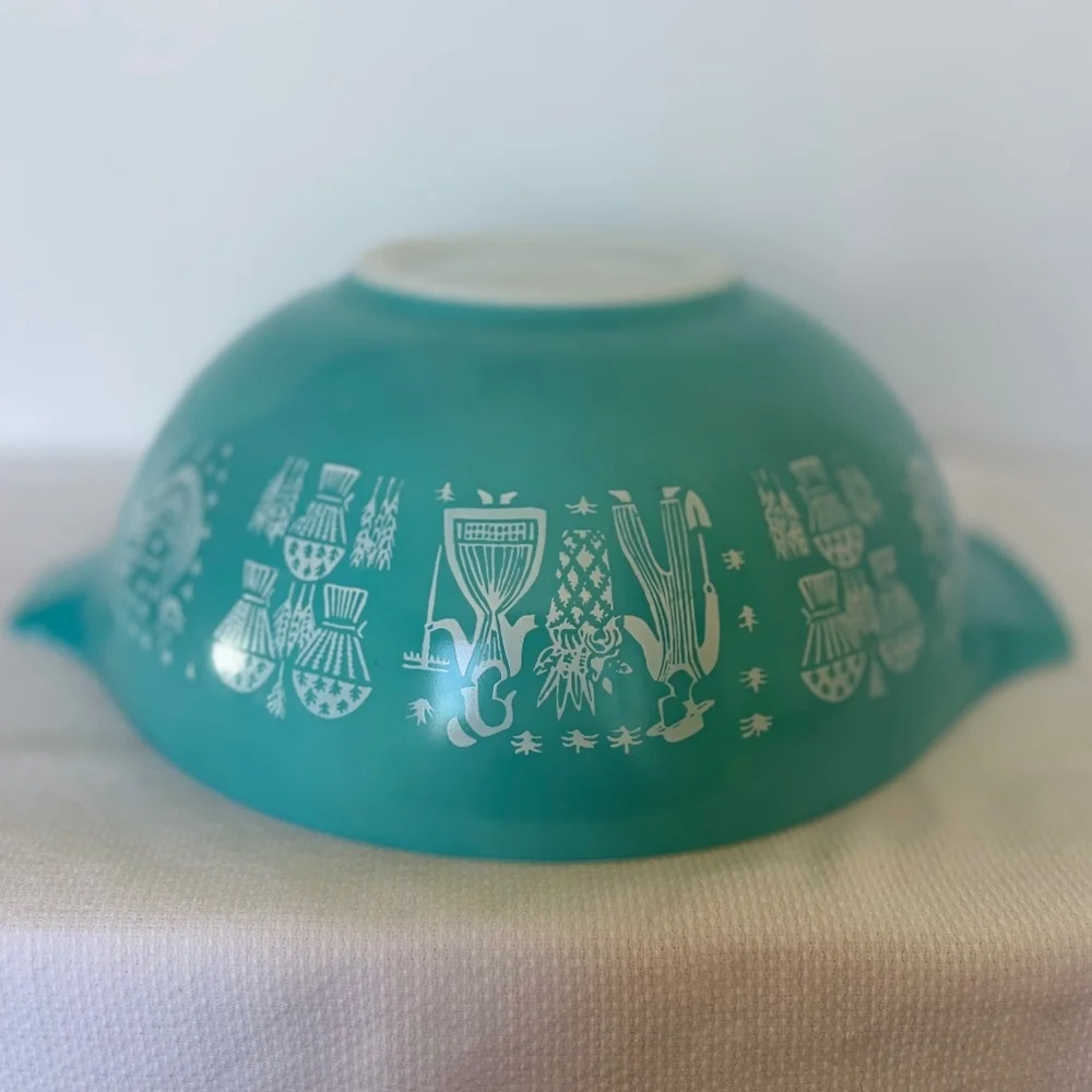 Vintage PYREX 444 Large 4 QT Amish Butterprint Cinderella Mixing Bowl - Picture 9 of 12